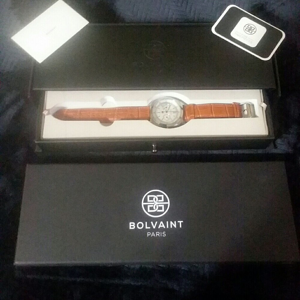 A brand new watch by BOLVAINY Paris